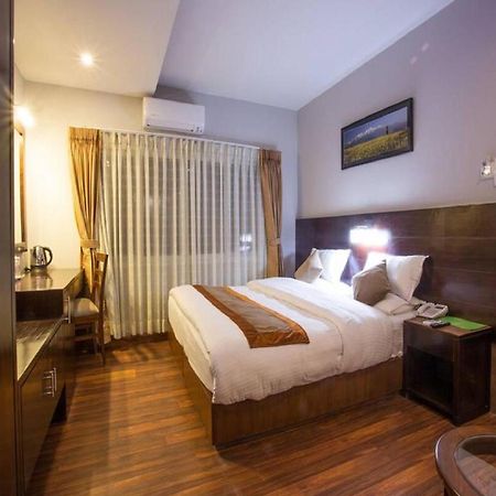 Hotel Teo International Near Delhi Airport By-Tu Casa Нью-Дели Экстерьер фото