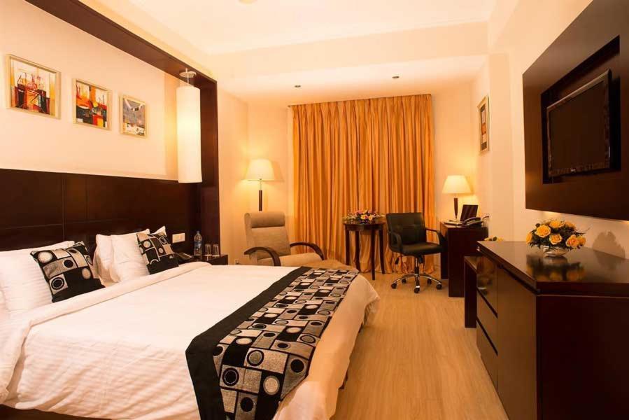 Hotel Teo International Near Delhi Airport By-Tu Casa Нью-Дели Экстерьер фото